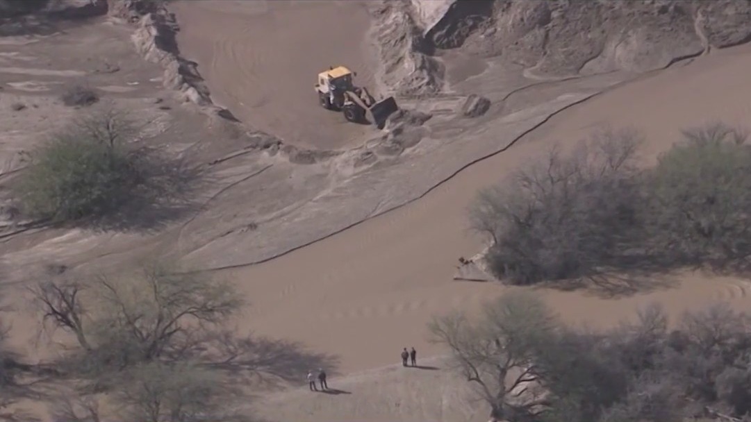 Hundreds trapped at Arizona state park amid flooding