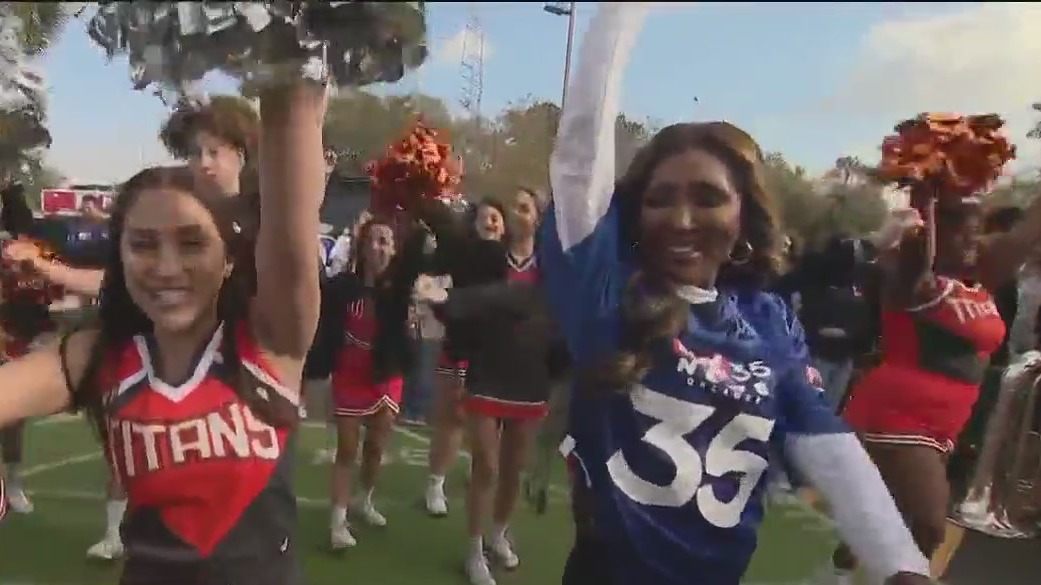 GDO Game Day: University High cheerleaders teach Danielle a routine