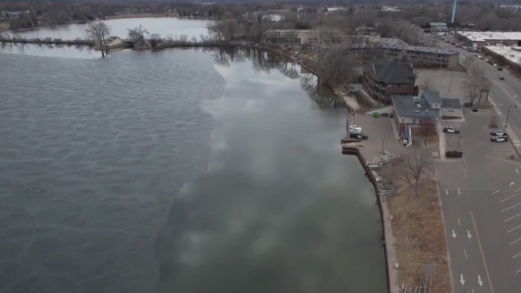 Lake Minnetonka could tie earliest ice out record