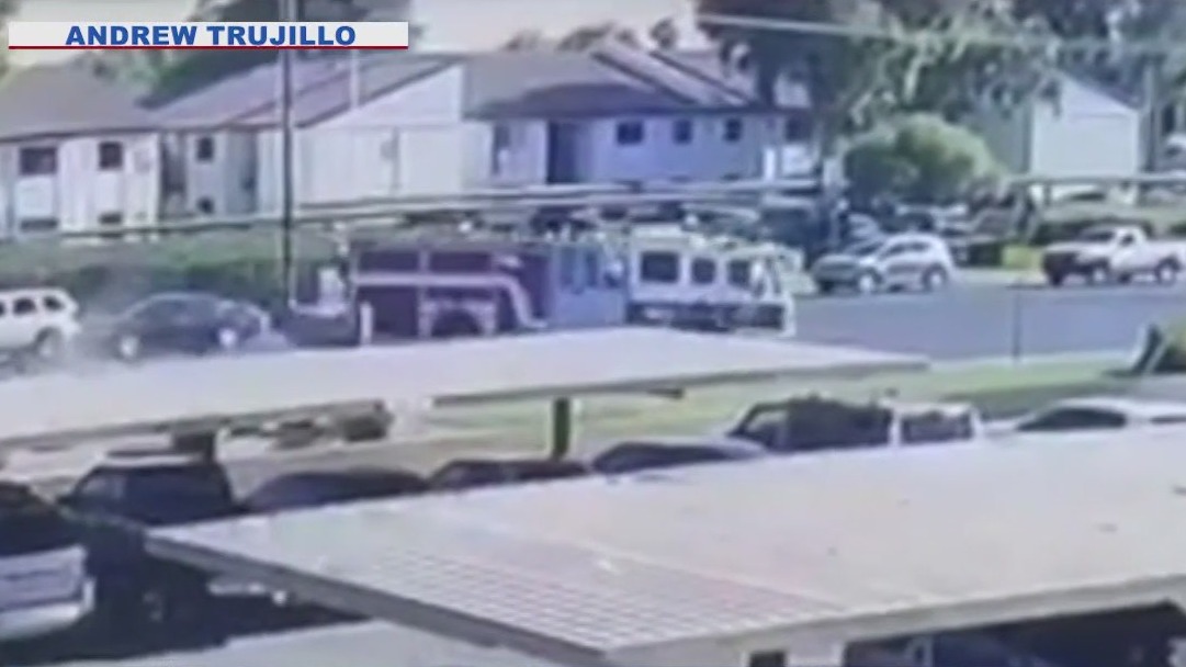 Video shows moments leading up to fire truck crash