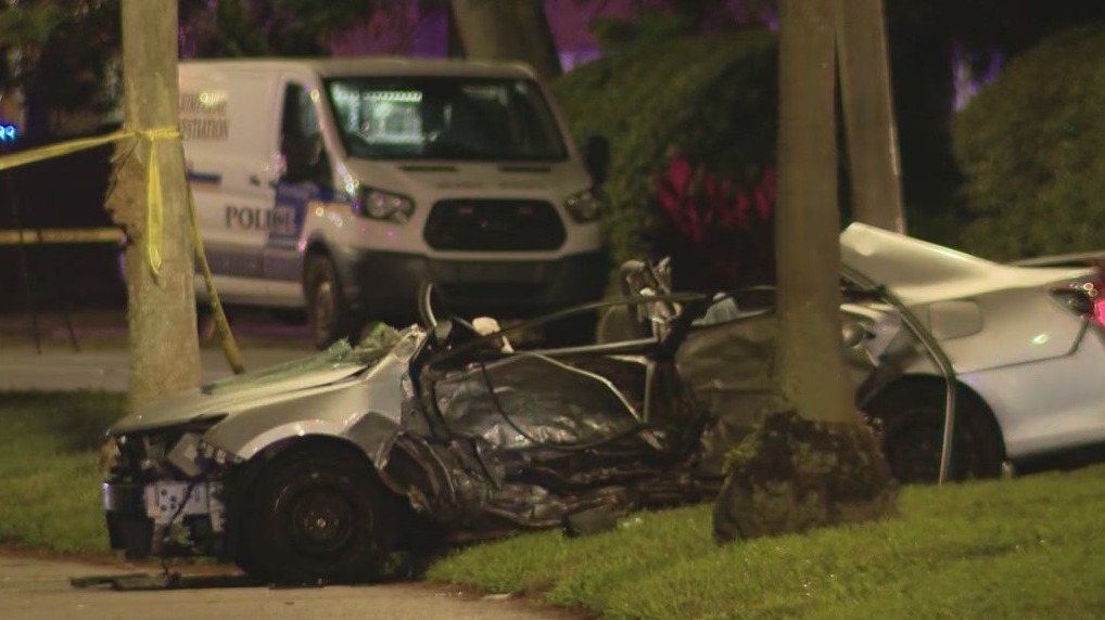 7-year-old dies from injuries after Lake Underhill crash, officials say