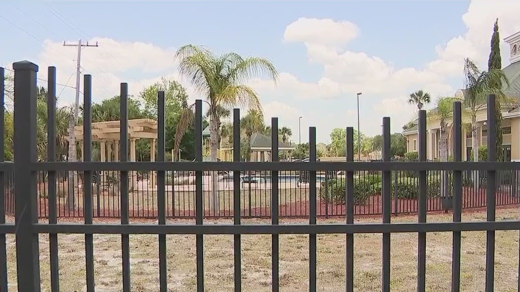 Officers save 2-year-old child from drowning: