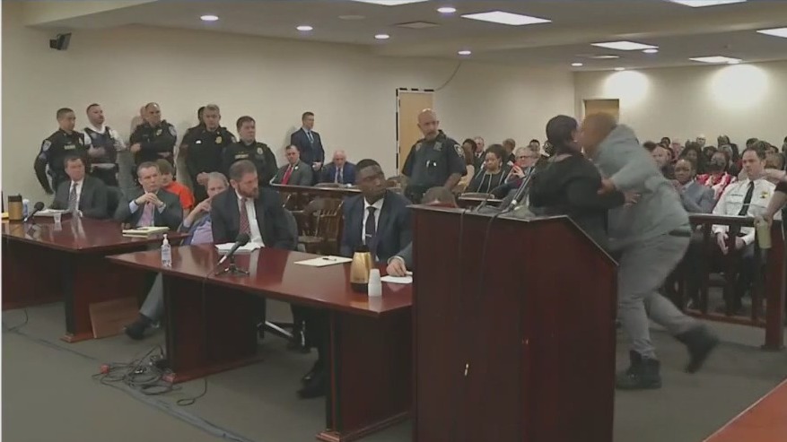 Family members lunge at Buffalo Supermarket shooter during sentencing