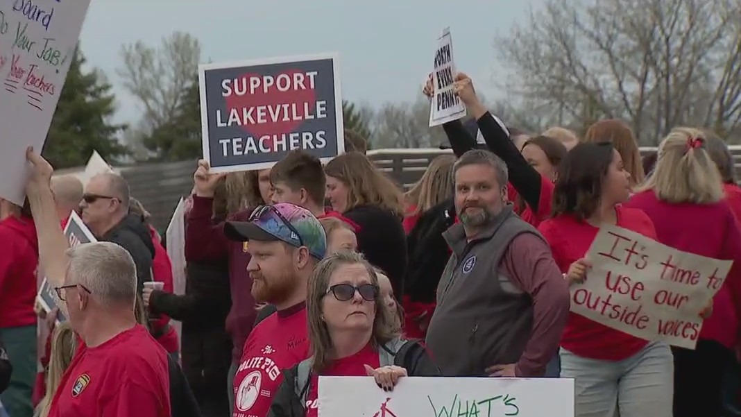 Lakeville teachers strike looms without contract