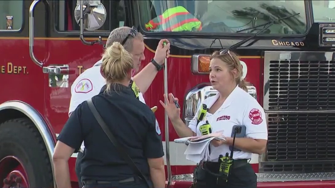 3 firefighters hurt battling blaze on Chicago's NW Side