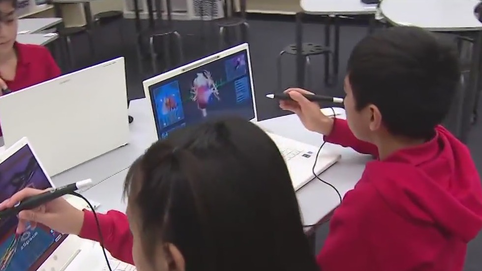 Orange County high school uses augmented reality technology