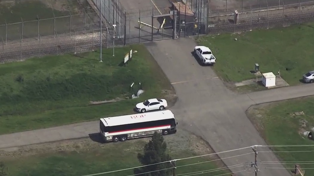 Buses seen transferring women from FCI Dublin prison ahead of sudden shutdown