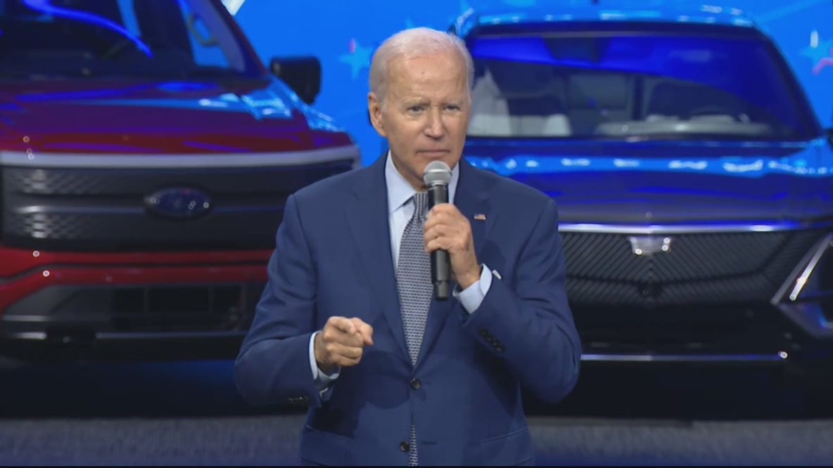Biden discusses economy, pushes EVs during Detroit Auto Show