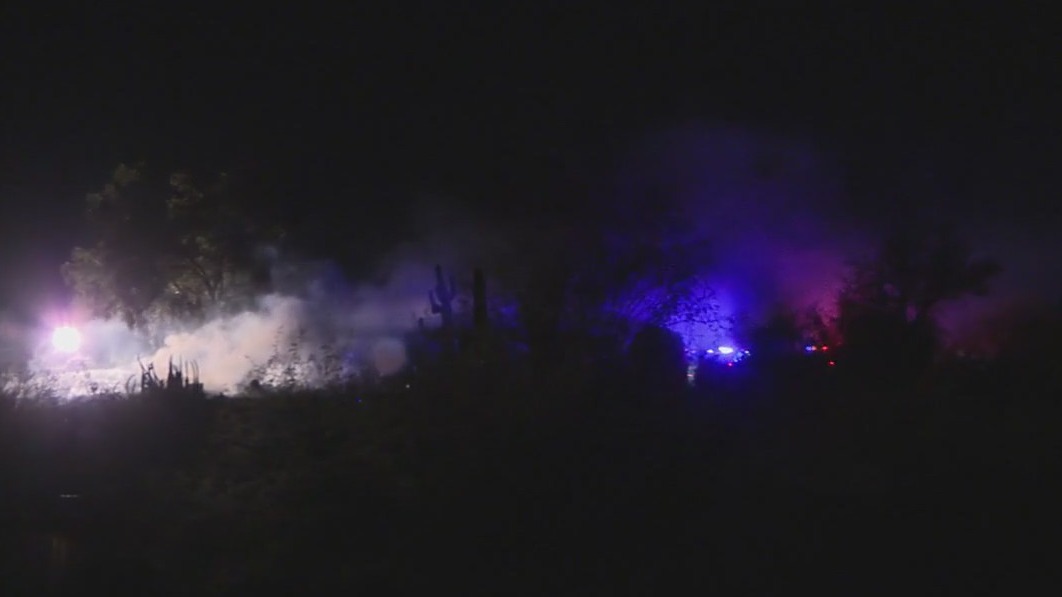 Apache Junction house burns; residents unaccounted for