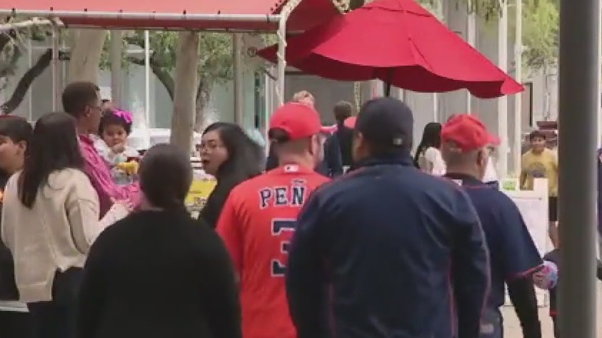 Houston Astros game savings: Cheaper tickets, snacks, souvenirs