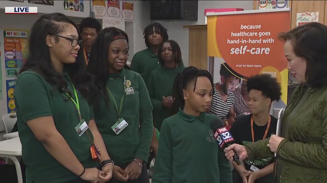 South Side middle school rallies together for 'No One Eats Alone' Day
