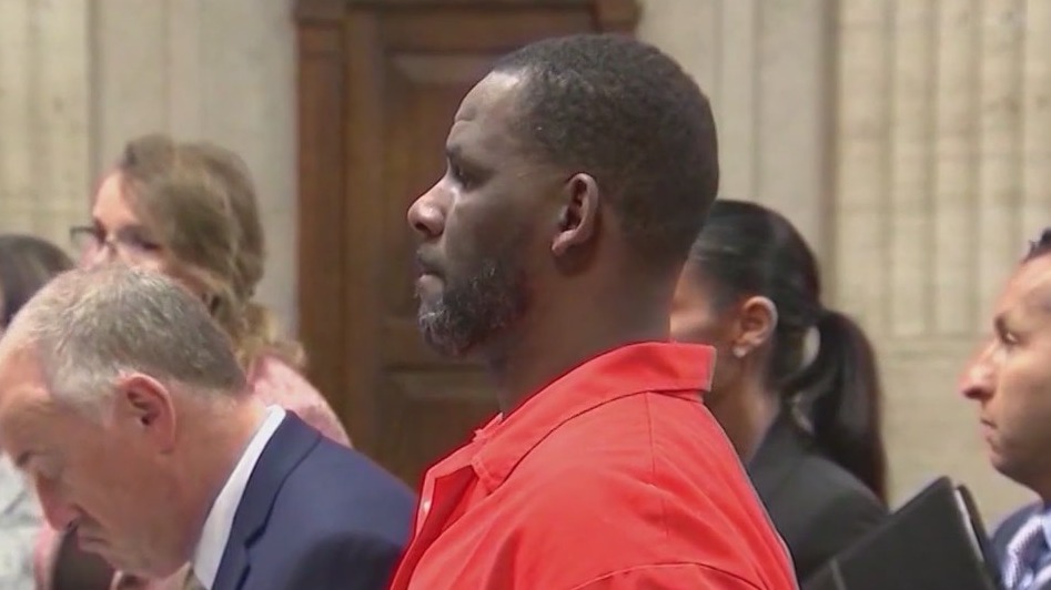 R. Kelly sex-abuse charges dropped by Chicago prosecutor Kim Foxx