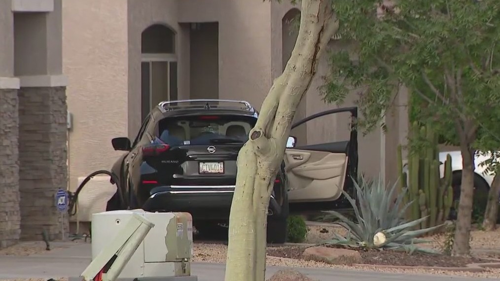 1 dead after double shooting, crash in Laveen