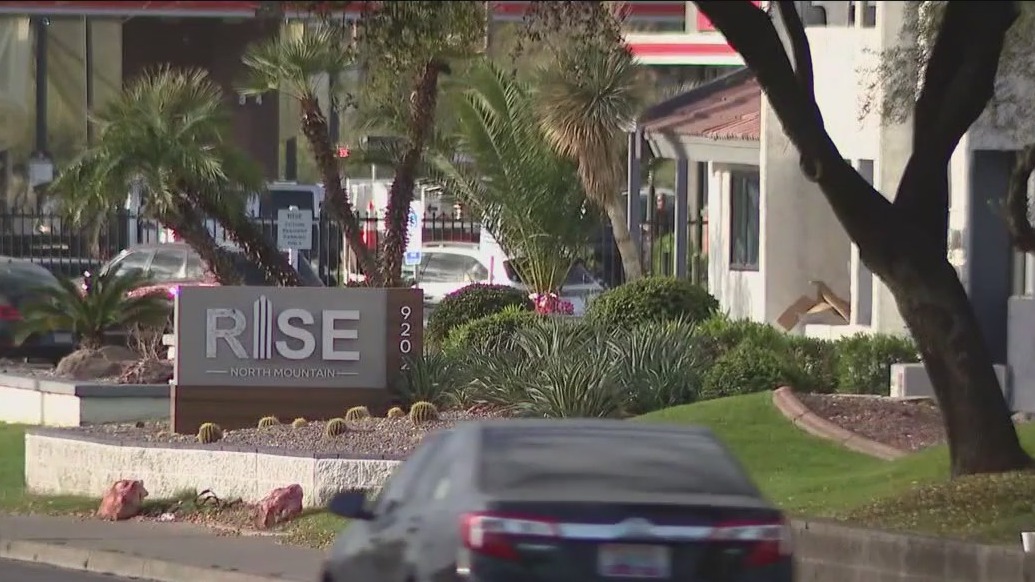 Woman hurt in Phoenix shooting, 1 in custody