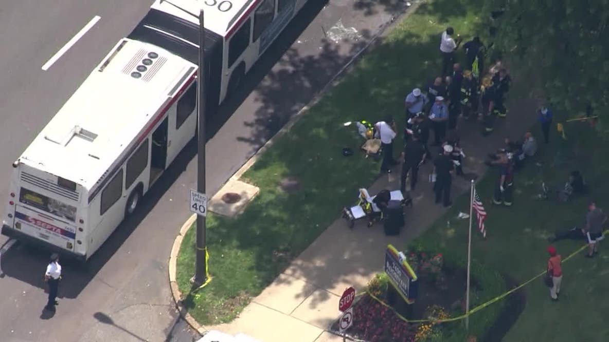 Crews respond to crash involving 2 SEPTA buses in Rhawnhurst