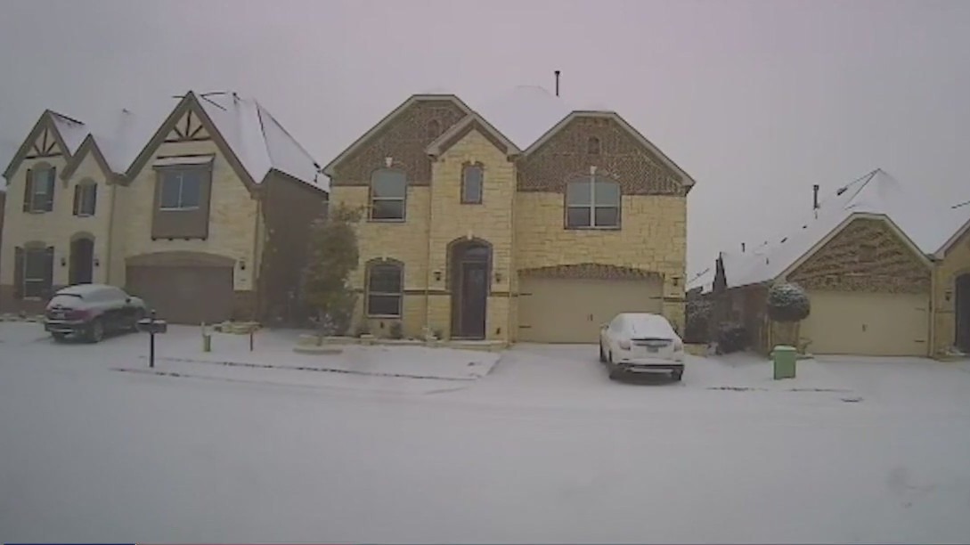Texas power grid holding up in winter weather