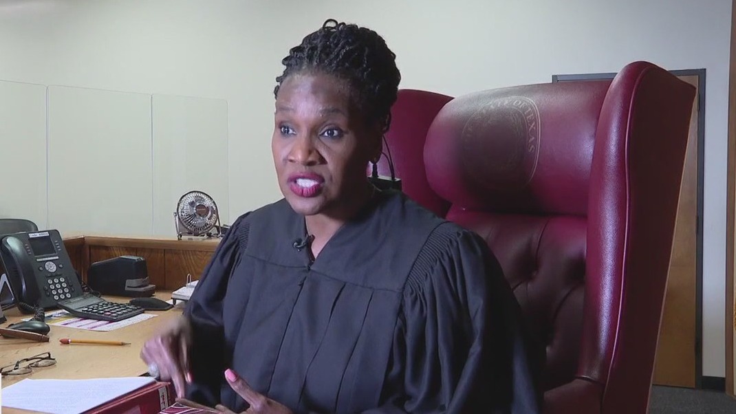 How a Harris County judge is offering resources to help people facing eviction, homelessness