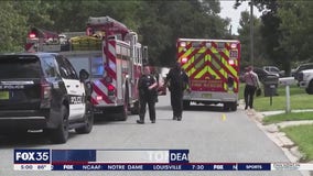 Parachutist found dead on Florida lawn