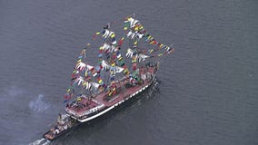 Jose Gasparilla invades Tampa Bay during 2023 Children's Gasparilla Parade