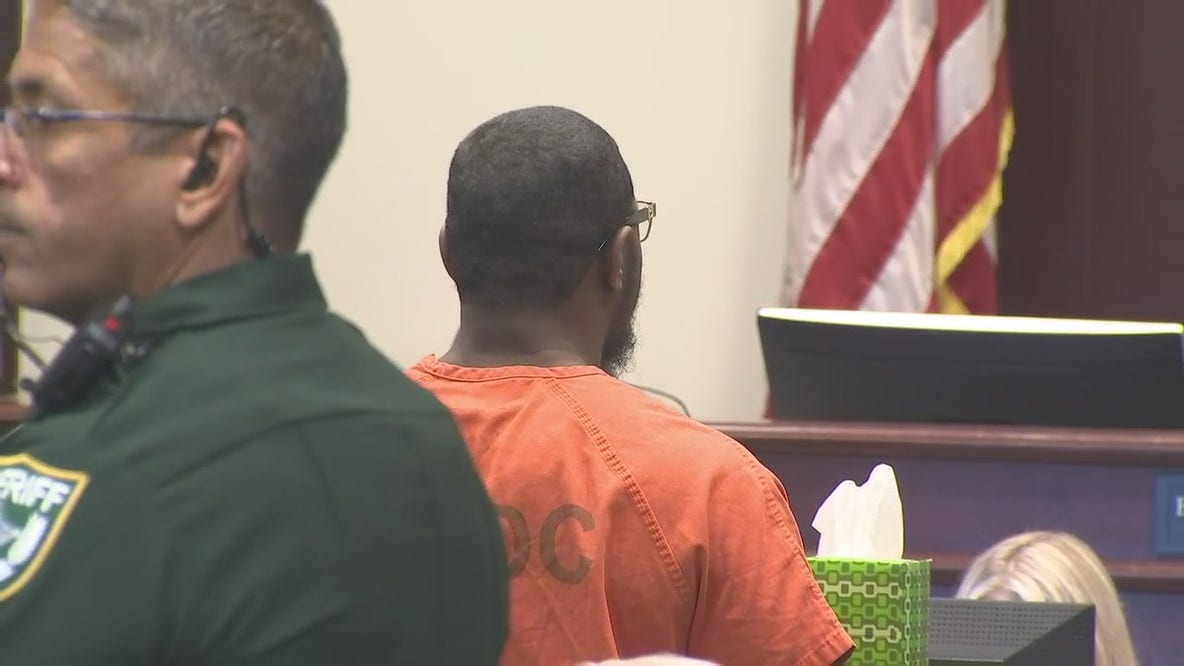 Othal Wallace speaks at his sentencing hearing