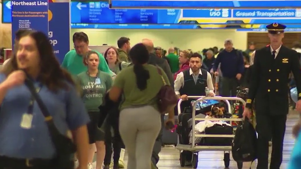 Travel delays cause headaches for MCO passengers