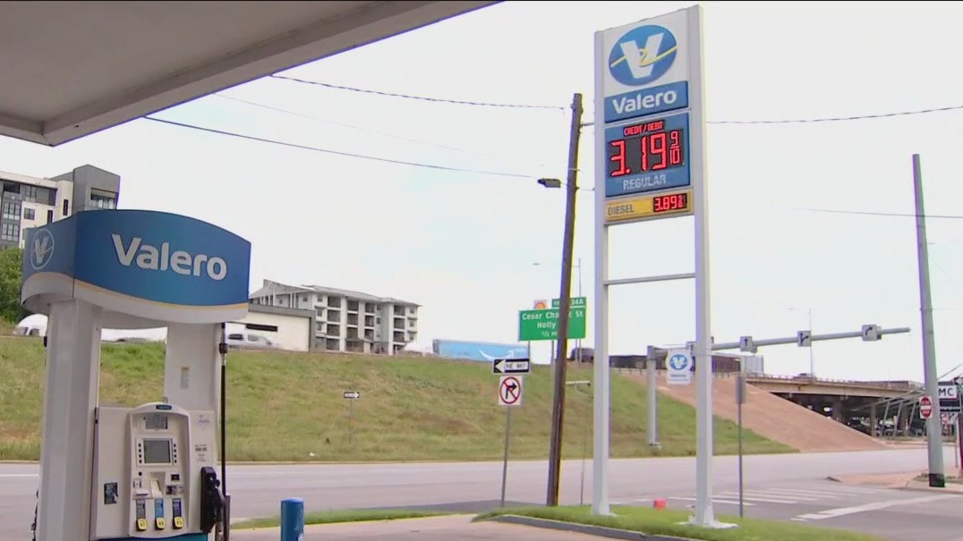 Americans paying less for gas this year