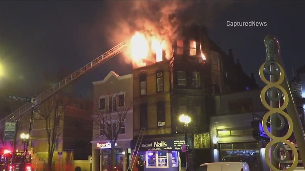 Old Town fire: Flames erupt at apartment building on Wells Street