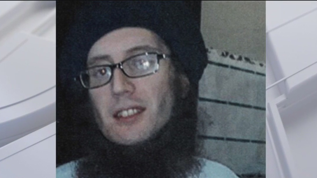 Oakland police kill Sacramento homicide suspect, barrage of gunfire captured on camera