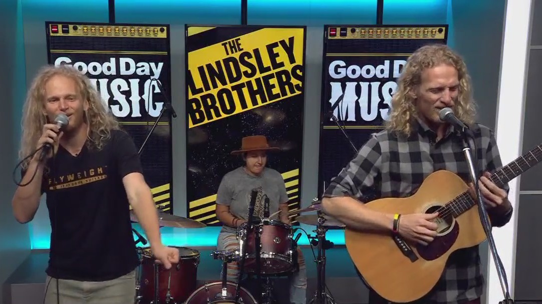 The Lindsley Brothers perform 'Simpler Times'
