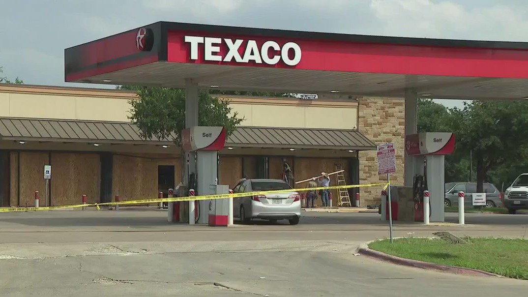 Man killed in Austin officer-involved shooting tried to light gas station on fire: APD