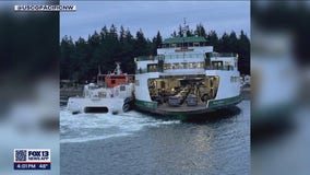 Divers off Seattle inspect grounded ferry after it loses power, runs aground