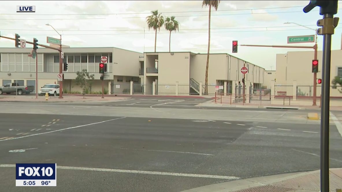 Fight prompts panic, lockdown at Phoenix high school