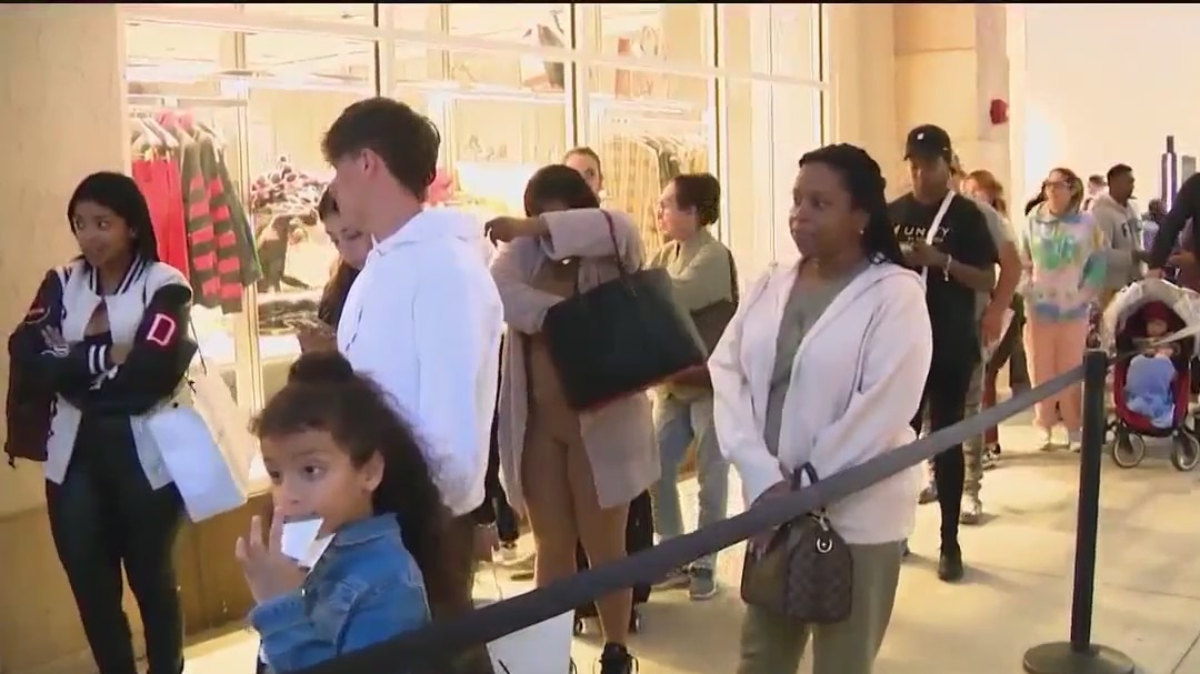 Protect yourself from holiday thieves