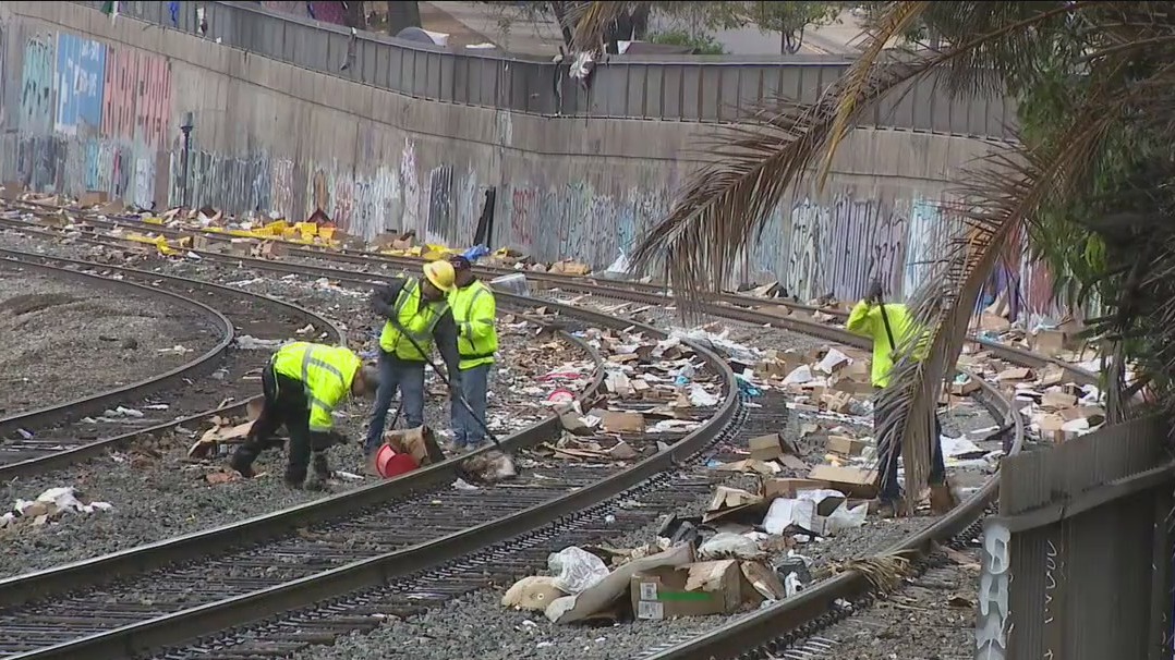 Did debris on tracks cause the train derailment in Lincoln Heights?
