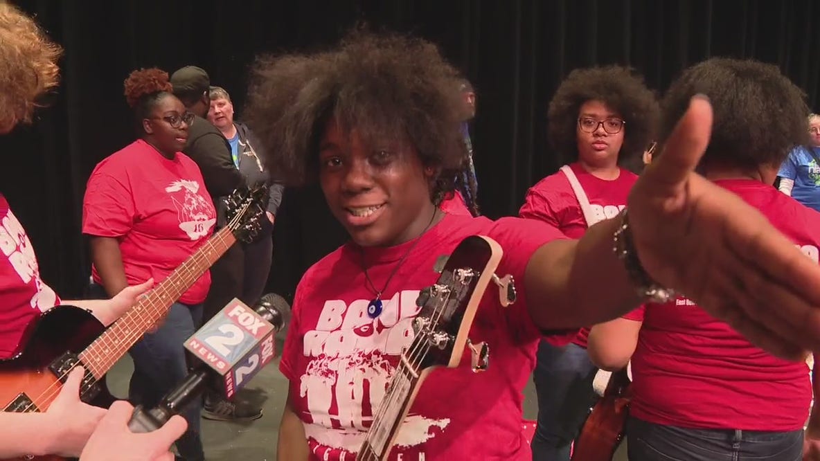 Harper Woods High School music students get new instruments from nonprofit