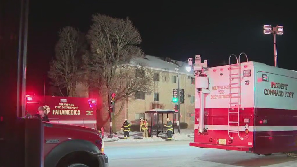 Cudahy apartment fire FOX6 Milwaukee