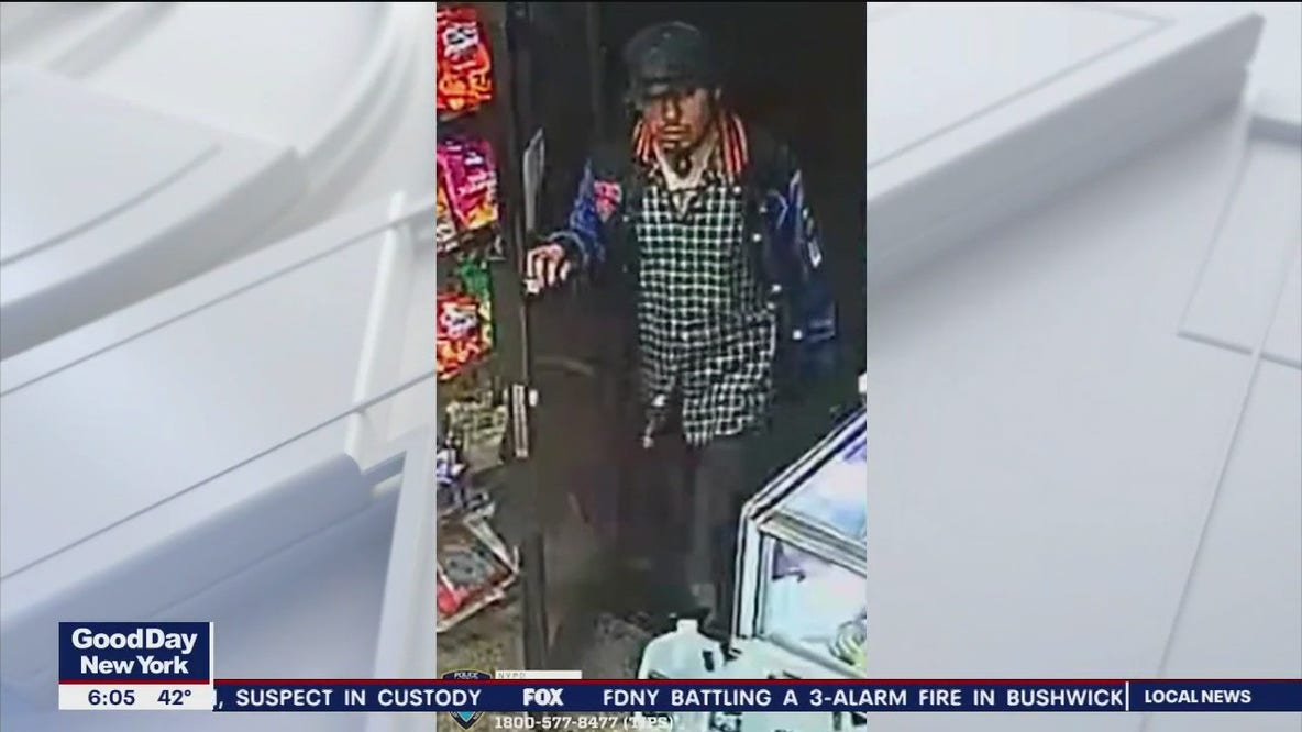 NYPD searches for suspect in stabbing