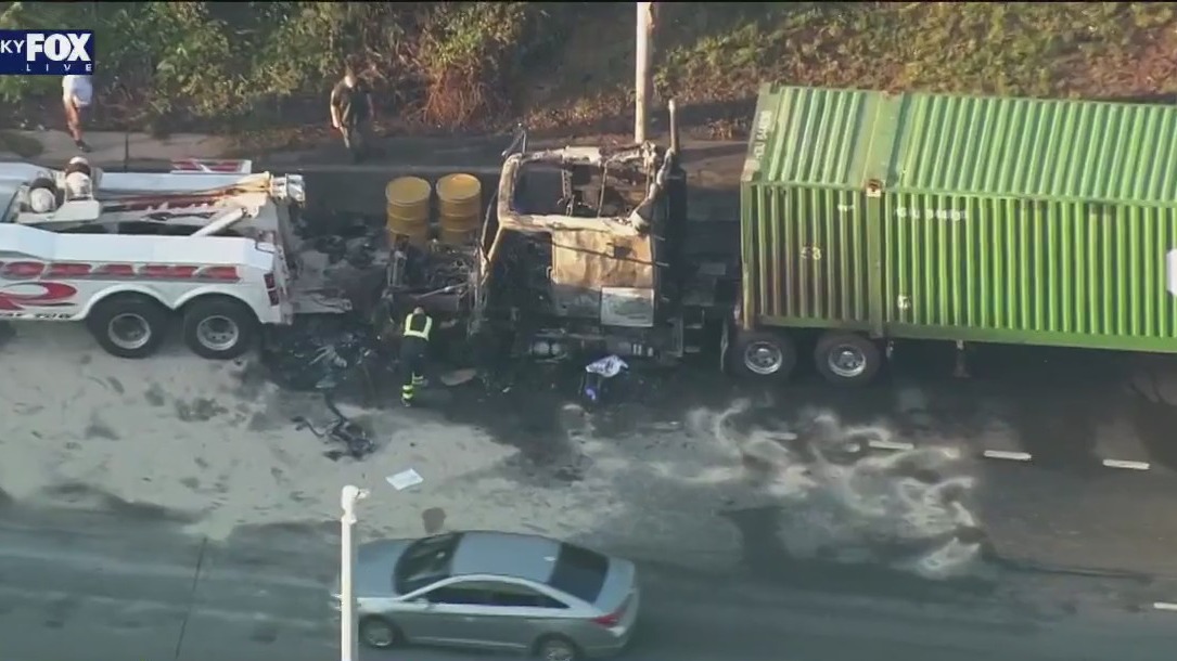 Truck fire on the Cross Bronx Expressway