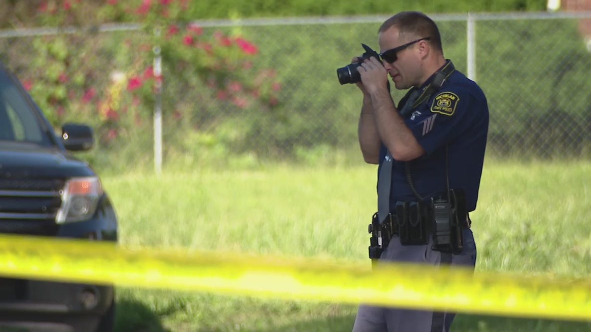Highland Park double shooting kills 1 man, injures another