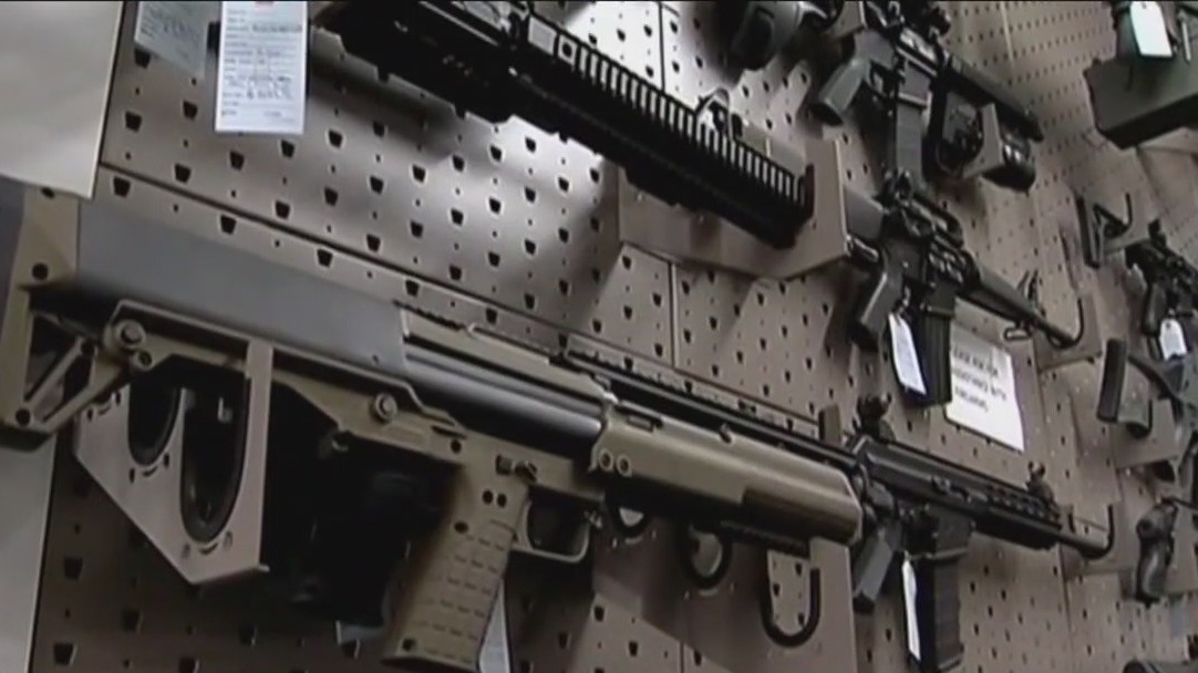 Illinois State Police take questions over assault weapons ban