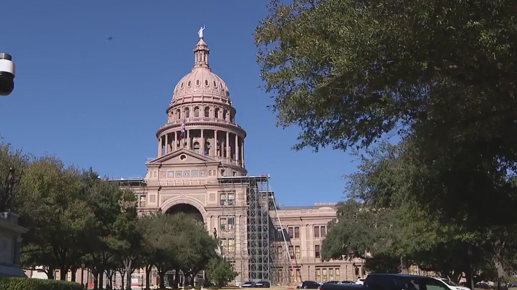 What will Texas do with its $33 billion surplus