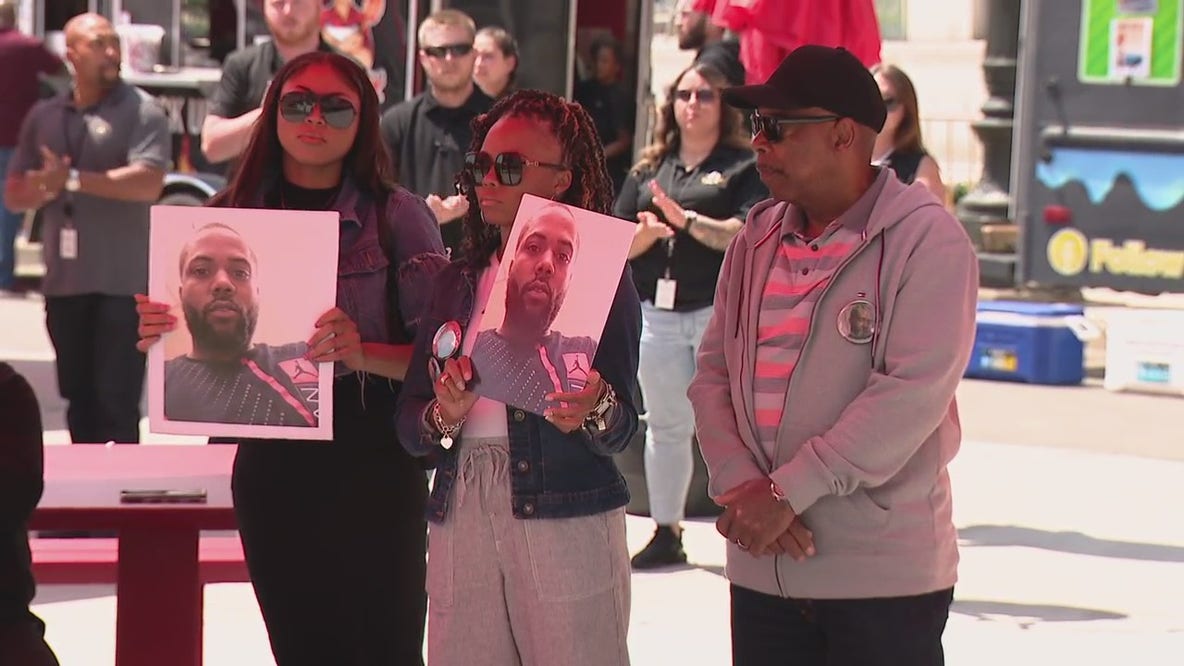 Detroit police hold memorial service for families of victims killed in unsolved crimes
