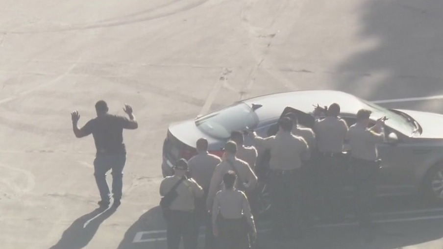 South LA bank robbery: 1 in custody
