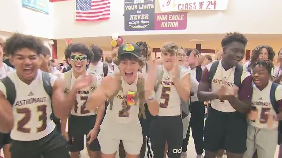 Football Friday: Astronaut High vs. Satellite High