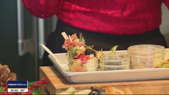 Nibble & Nosh: Chef Kelli shows us how to make individual Jarcuturie and more