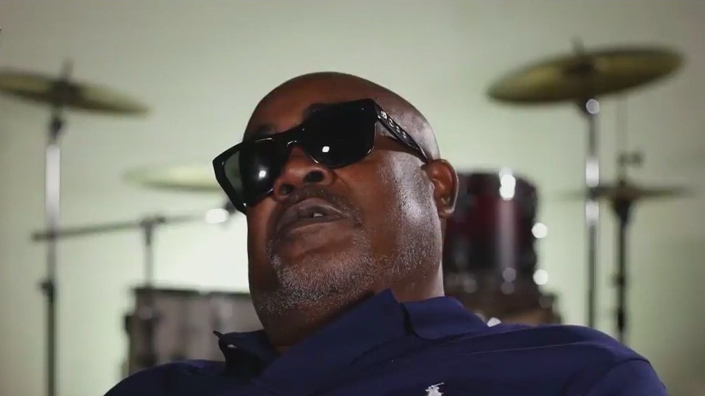 Crip gang leader arrested for Tupac's murder