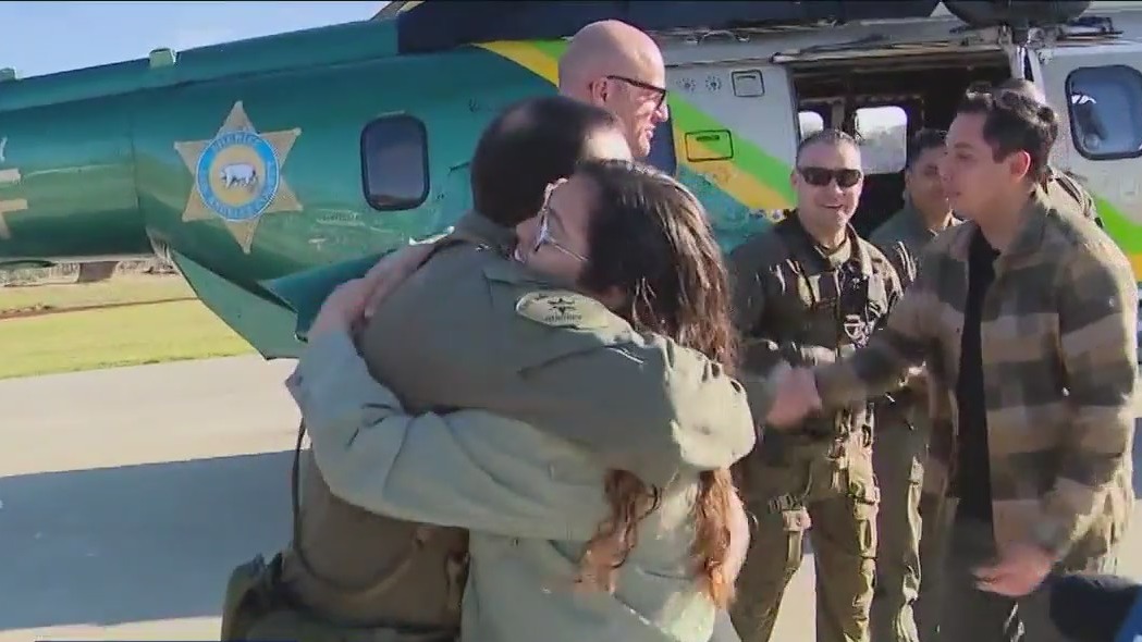 Couple reunited with deputies who rescued them after their car drove off a cliff