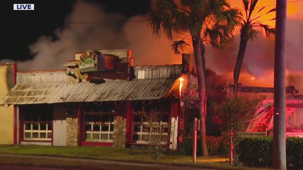 Fire roars at Cody's Roadhouse in Tampa