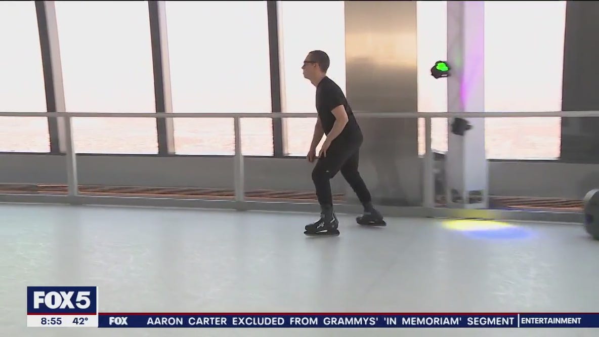 Skating rink opens 1,131 feet above Manhattan