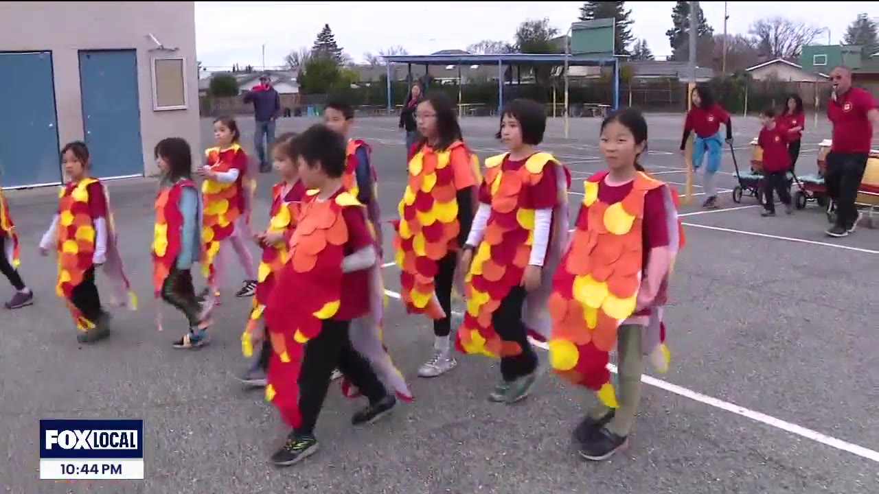 Historic Chinese language immersion program takes part in parade